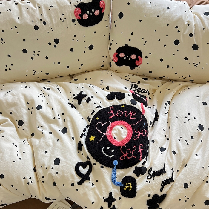 91家纺网 家纺一手货源 找家纺 曼谷家纺 2025新款软糯毛巾绣水洗棉四件套 音乐节-星球咖