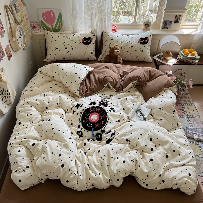 91家纺网 家纺一手货源 找家纺 曼谷家纺 2025新款软糯毛巾绣水洗棉四件套 音乐节-星球咖