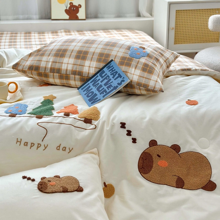 91家纺网 家纺一手货源 找家纺 如意朵 2025新款可爱卡通全棉小清新毛巾绣夏被 开心巴拉