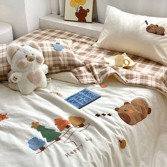 91家纺网 家纺一手货源 找家纺 如意朵 2025新款可爱卡通全棉小清新毛巾绣夏被 开心巴拉