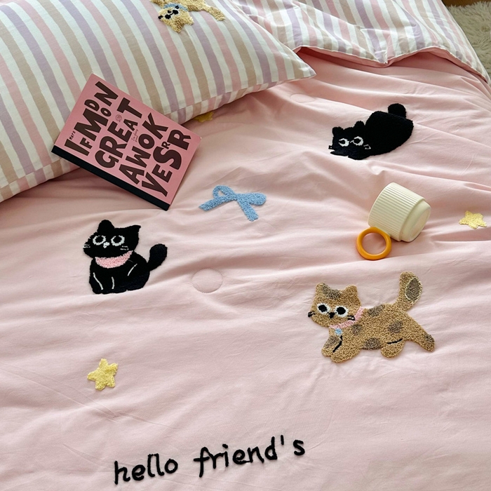 91家纺网 家纺一手货源 找家纺 如意朵 2025新款可爱卡通全棉小清新毛巾绣夏被 猫咪家族