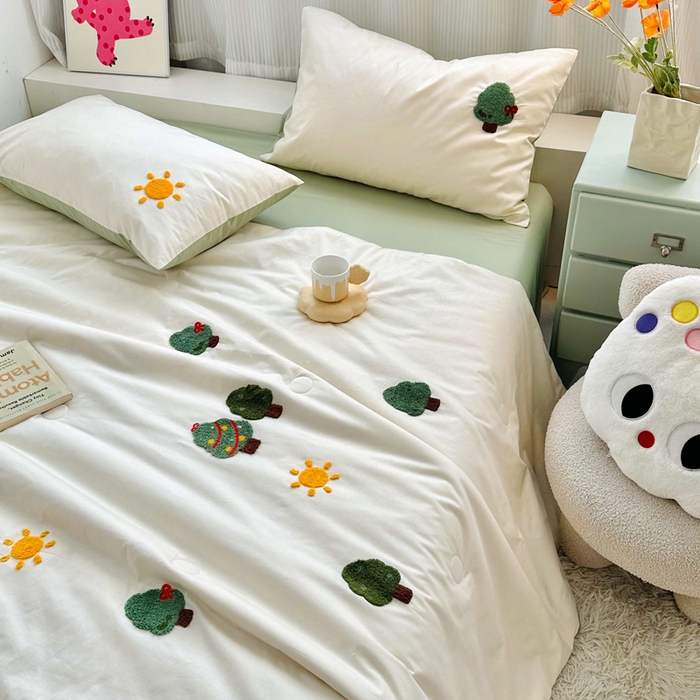 91家纺网 家纺一手货源 找家纺 如意朵 2025新款可爱卡通全棉小清新毛巾绣夏被 美好时光