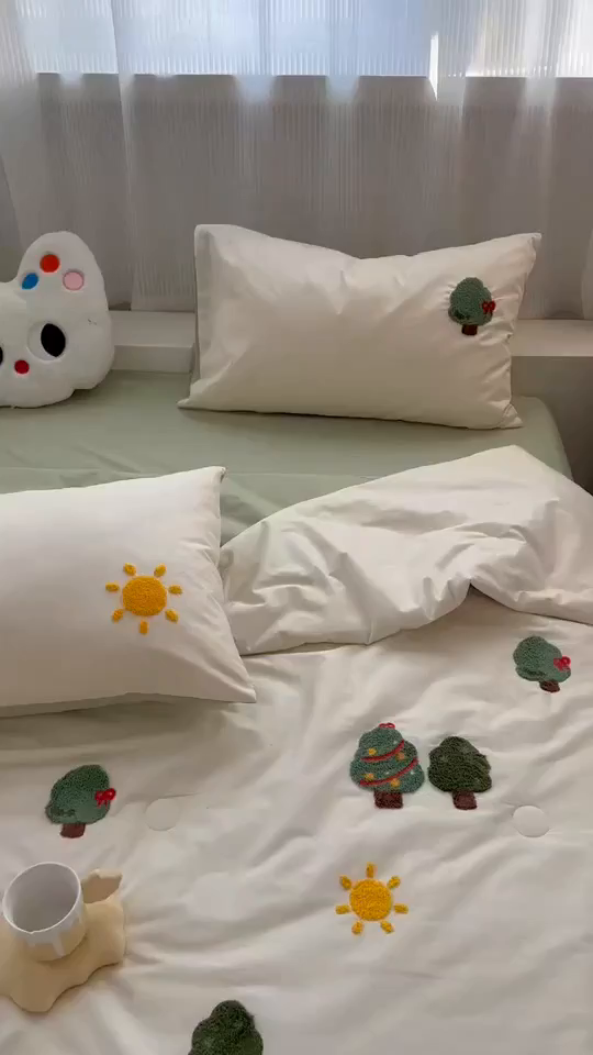 91家纺网 家纺一手货源 找家纺 如意朵 2025新款可爱卡通全棉小清新毛巾绣夏被 美好时光