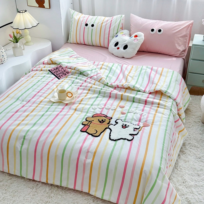 91家纺网 家纺一手货源 找家纺 如意朵 2025新款可爱卡通全棉小清新毛巾绣夏被 一起嗨