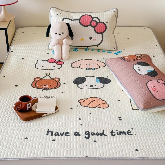 91家纺网 家纺一手货源 找家纺 顾里家纺 2025新款凉感丝数码印花ins大版卡通席三件套 好友圈