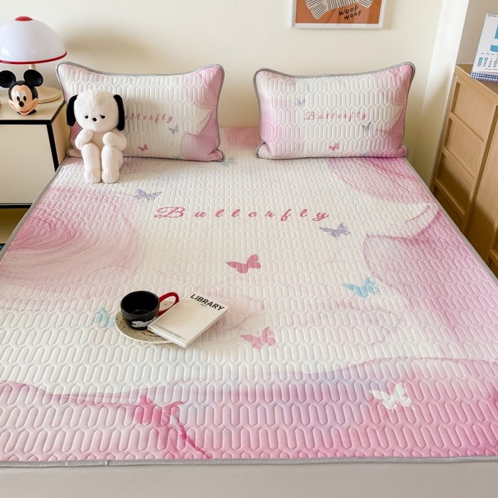 91家纺网 家纺一手货源 找家纺 顾里家纺 2025新款凉感丝数码印花ins大版卡通席三件套 梦境之花