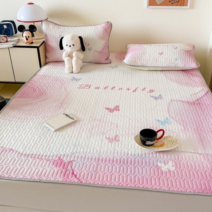 91家纺网 家纺一手货源 找家纺 顾里家纺 2025新款凉感丝数码印花ins大版卡通席三件套 梦境之花