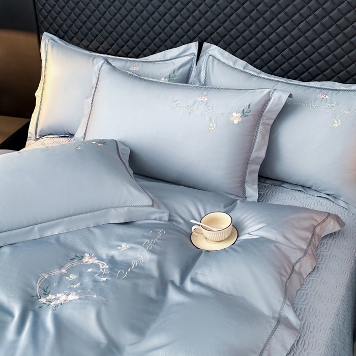 91家纺网 家纺一手货源 找家纺 美伦美焕 2025新款简约轻奢绣花四件套-蔓绣 蔓绣-北极蓝