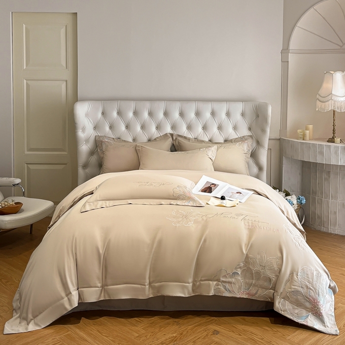 91家纺网 家纺一手货源 找家纺 新方向 2025新款天丝刺绣四件套-时光 时光-香槟