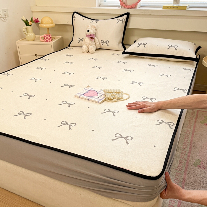 91家纺网 家纺一手货源 找家纺 慕澄家纺 2025新款小清新印花真冰藤系列凉席床笠款 床笠-波点蝴蝶结