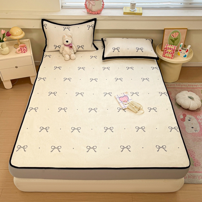 91家纺网 家纺一手货源 找家纺 慕澄家纺 2025新款小清新印花真冰藤系列凉席床笠款 床笠-波点蝴蝶结