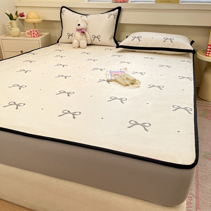 91家纺网 家纺一手货源 找家纺 慕澄家纺 2025新款小清新印花真冰藤系列凉席床笠款 床笠-波点蝴蝶结