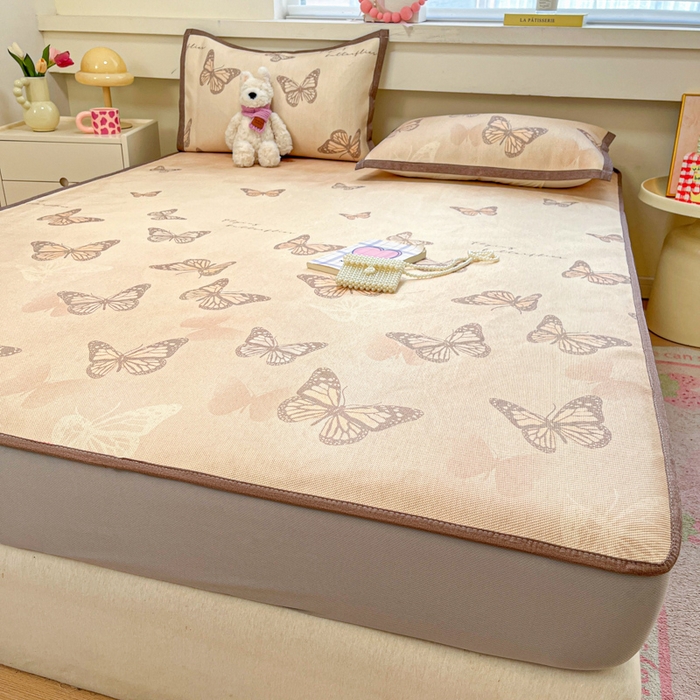 91家纺网 家纺一手货源 找家纺 慕澄家纺 2025新款小清新印花真冰藤系列凉席床笠款 床笠-翩翩蝴蝶