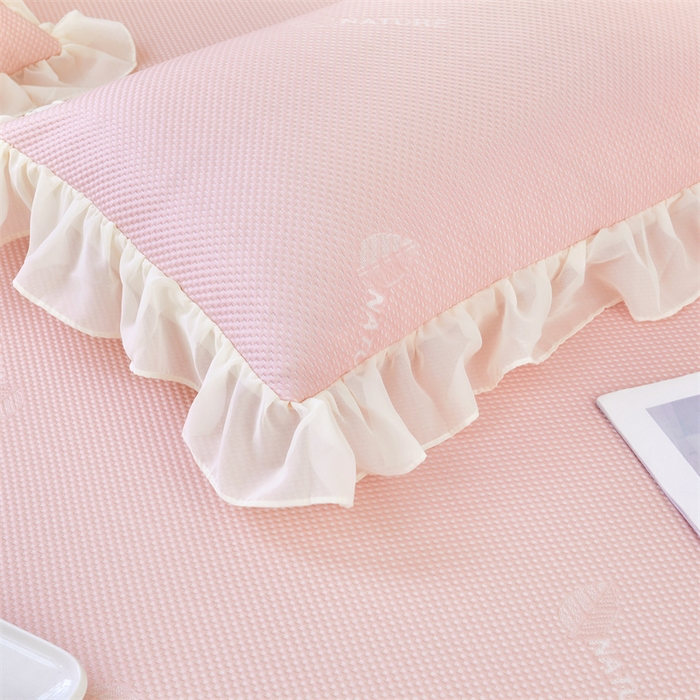 91家纺网 家纺一手货源 找家纺 虹星家纺 2025新款A类冰感凉豆豆床裙席夏被夏凉被空调被四件套-素夏 素夏-蜜桃粉