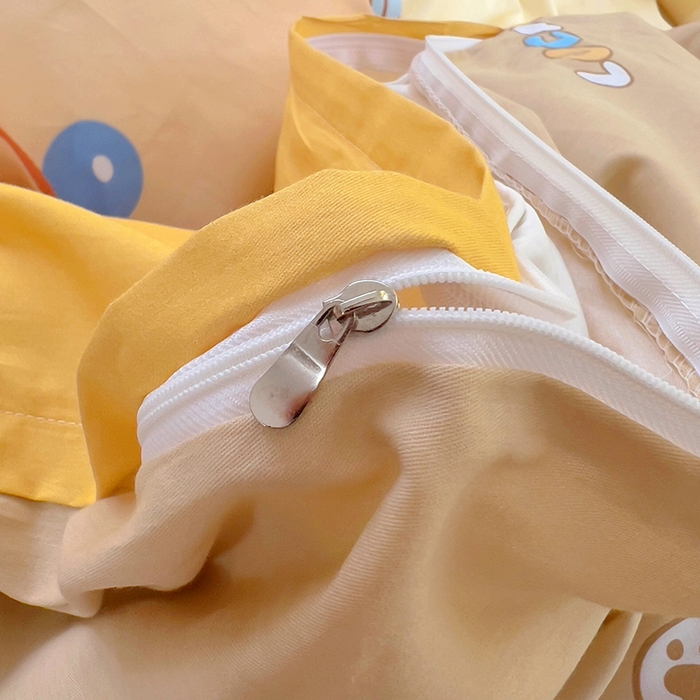 91家纺网 家纺一手货源 找家纺 浩诚 2025新款原创IP奶油小熊（黄油小熊）全棉纯棉四件套 小熊甜甜圈