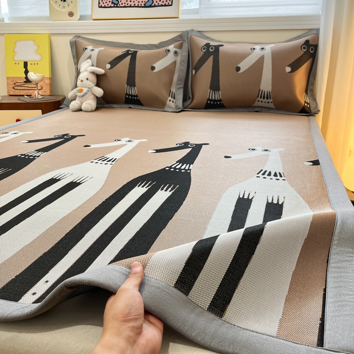 91家纺网 家纺一手货源 找家纺 羚羊语家纺 2025新款中古风1600D色织提花冰丝碳光复合凉席加厚620克平铺绑带款凉感云母冰感席子软席三件套 机器狗