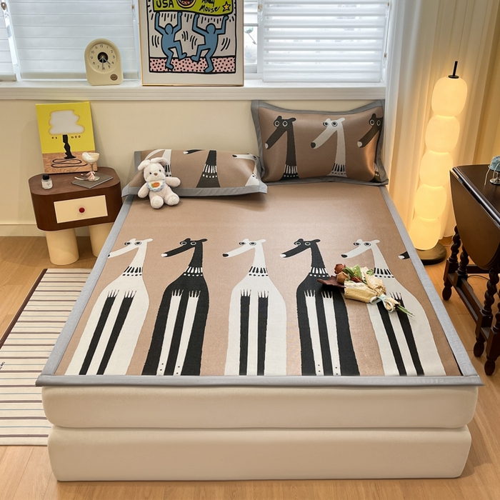 91家纺网 家纺一手货源 找家纺 羚羊语家纺 2025新款中古风1600D色织提花冰丝碳光复合凉席加厚620克平铺绑带款凉感云母冰感席子软席三件套 机器狗