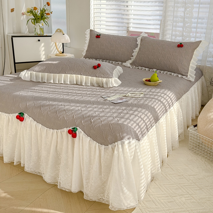 羚羊语家纺 羚羊语 2025新款韩系手作PE中分子凉泡泡冰丝凉席蕾丝花边樱桃乙纶冰豆豆席床裙款夏季凉感软席三件套 凉泡泡-樱桃灰（配洗护袋）