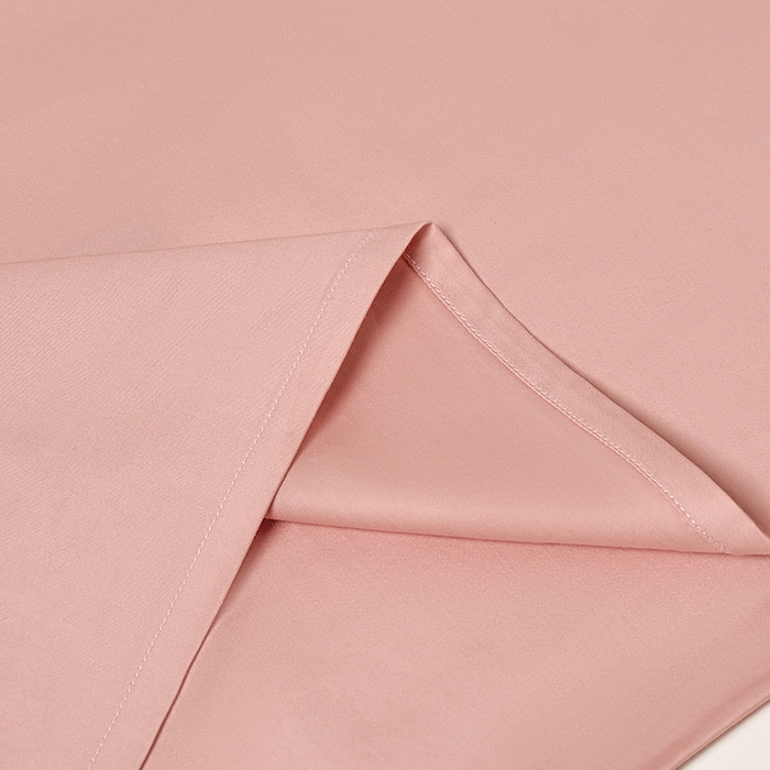 91家纺网 家纺一手货源 找家纺 闲鱼家纺 2025春夏新款小黑标60全棉纯棉四件套系列场景2 单枕套枕套单件 暖心粉