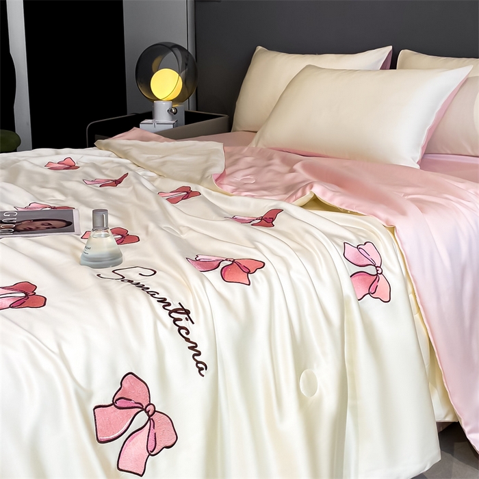 91家纺网 家纺一手货源 找家纺 笙意家纺 2025新款水洗真丝夏被夏凉被空调被四件套-满绣系列 蝴蝶结-白+粉