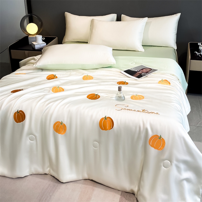 91家纺网 家纺一手货源 找家纺 笙意家纺 2025新款水洗真丝夏被夏凉被空调被四件套-满绣系列 南瓜-白+绿