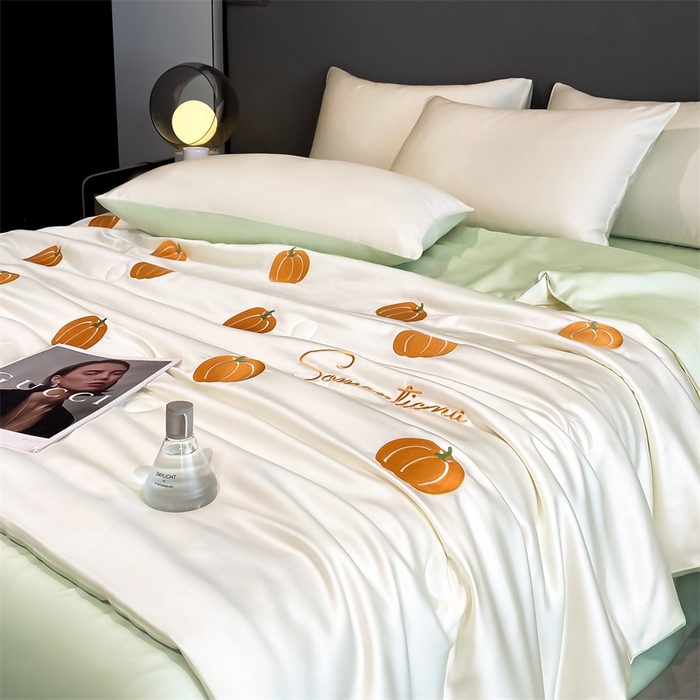 91家纺网 家纺一手货源 找家纺 笙意家纺 2025新款水洗真丝夏被夏凉被空调被四件套-满绣系列 南瓜-白+绿