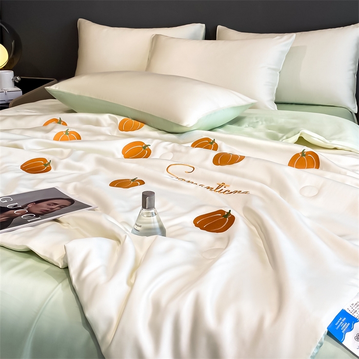 91家纺网 家纺一手货源 找家纺 笙意家纺 2025新款水洗真丝夏被夏凉被空调被四件套-满绣系列 南瓜-白+绿