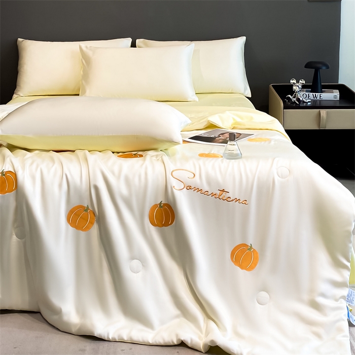 91家纺网 家纺一手货源 找家纺 笙意家纺 2025新款水洗真丝夏被夏凉被空调被四件套-满绣系列 南瓜-白+奶黄