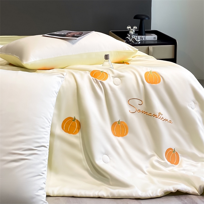 91家纺网 家纺一手货源 找家纺 笙意家纺 2025新款水洗真丝夏被夏凉被空调被四件套-满绣系列 南瓜-白+奶黄