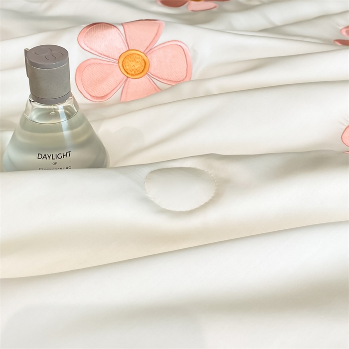 91家纺网 家纺一手货源 找家纺 笙意家纺 2025新款水洗真丝夏被夏凉被空调被四件套-满绣系列 幸运草-白+天蓝