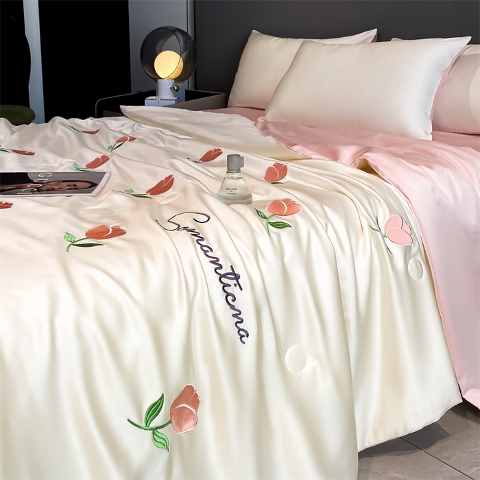 91家纺网 家纺一手货源 找家纺 笙意家纺 2025新款水洗真丝夏被夏凉被空调被四件套-满绣系列 郁金香-白+粉