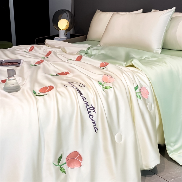 91家纺网 家纺一手货源 找家纺 笙意家纺 2025新款水洗真丝夏被夏凉被空调被四件套-满绣系列 郁金香-白+绿