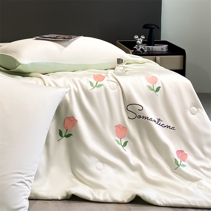 91家纺网 家纺一手货源 找家纺 笙意家纺 2025新款水洗真丝夏被夏凉被空调被四件套-满绣系列 郁金香-白+绿