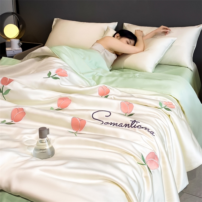 91家纺网 家纺一手货源 找家纺 笙意家纺 2025新款水洗真丝夏被夏凉被空调被四件套-满绣系列 郁金香-白+绿