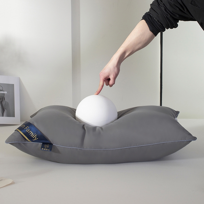 91家纺网 家纺一手货源 找家纺 佳合枕芯 2025家满阳光酒店款羽丝绒枕枕芯枕头 灰色中枕700g