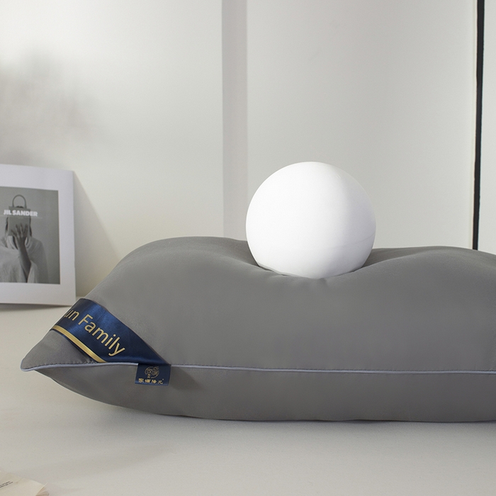 91家纺网 家纺一手货源 找家纺 佳合枕芯 2025家满阳光酒店款羽丝绒枕枕芯枕头 灰色高枕800g