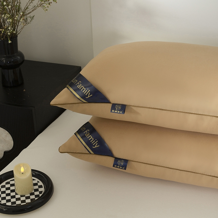 91家纺网 家纺一手货源 找家纺 佳合枕芯 2025家满阳光酒店款羽丝绒枕枕芯枕头 卡其低枕500g