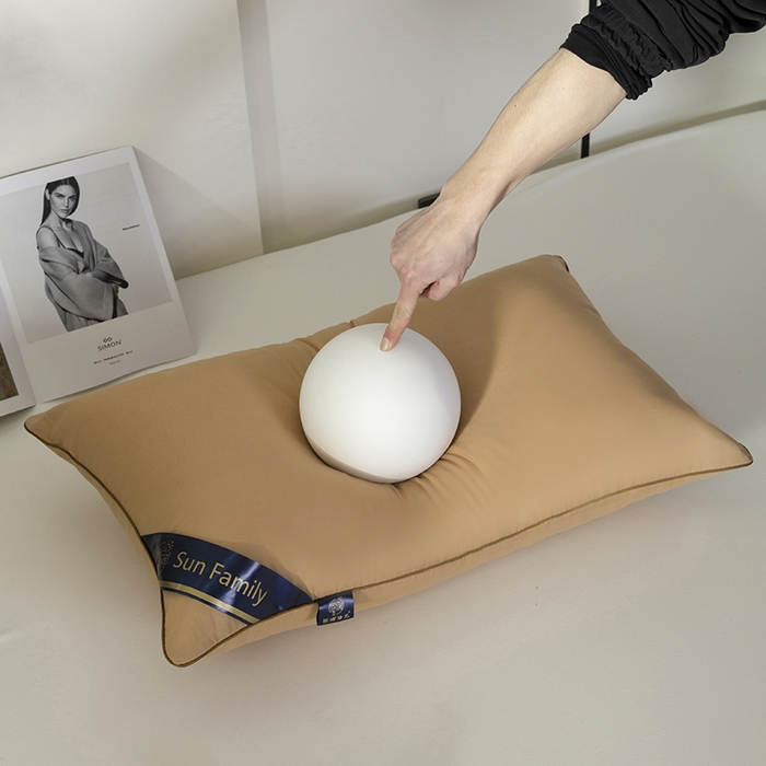 91家纺网 家纺一手货源 找家纺 佳合枕芯 2025家满阳光酒店款羽丝绒枕枕芯枕头 卡其中枕700g