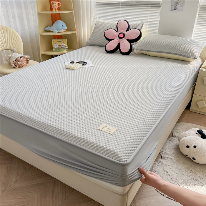 91家纺网 家纺一手货源 找家纺 喜居 2025新款良品风冰豆豆席床笠款凉席凉豆豆席 椰子灰