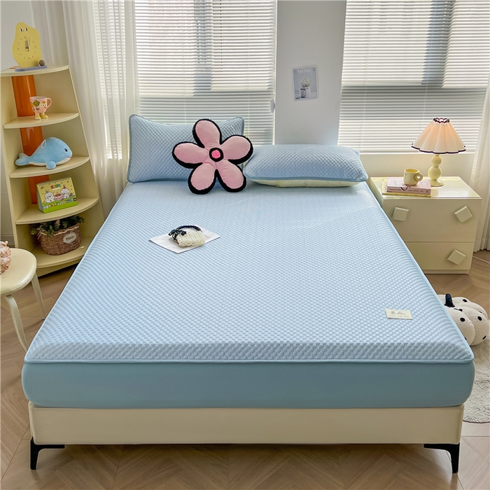 91家纺网 家纺一手货源 找家纺 喜居 2025新款良品风冰豆豆席床笠款凉席凉豆豆席 海盐蓝