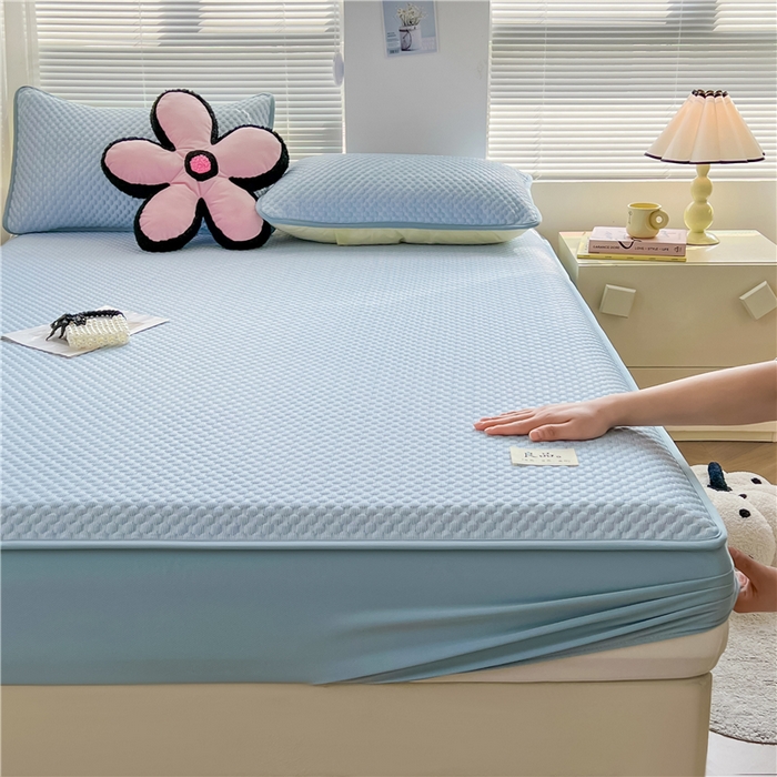 91家纺网 家纺一手货源 找家纺 喜居 2025新款良品风冰豆豆席床笠款凉席凉豆豆席 海盐蓝