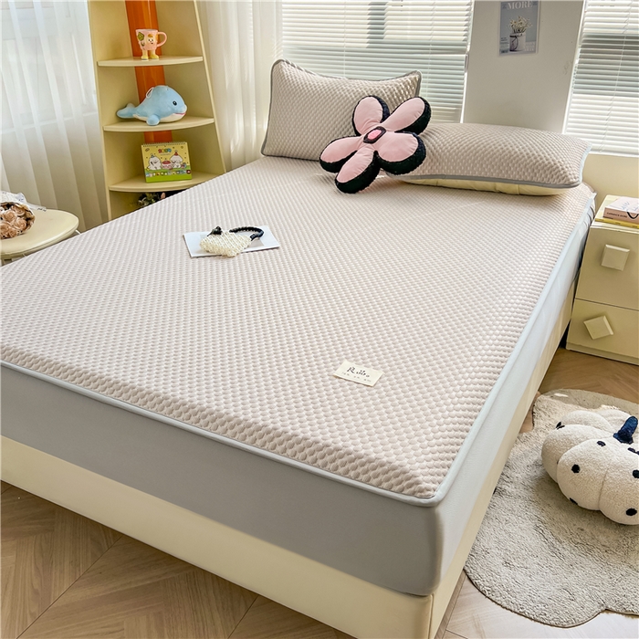 91家纺网 家纺一手货源 找家纺 喜居 2025新款良品风冰豆豆席床笠款凉席凉豆豆席 奶昔咖