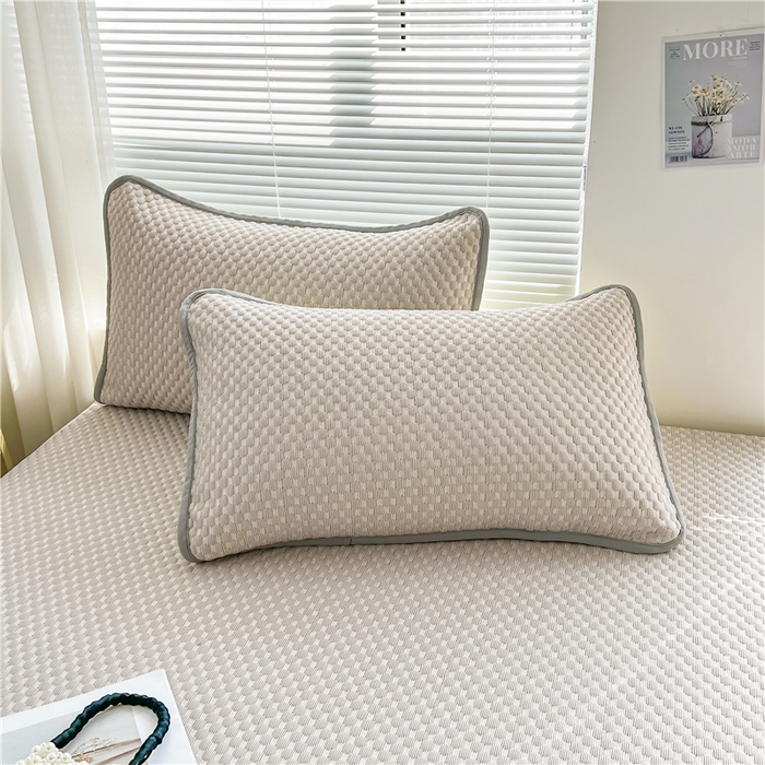 91家纺网 家纺一手货源 找家纺 喜居 2025新款良品风冰豆豆席床笠款凉席凉豆豆席 奶昔咖