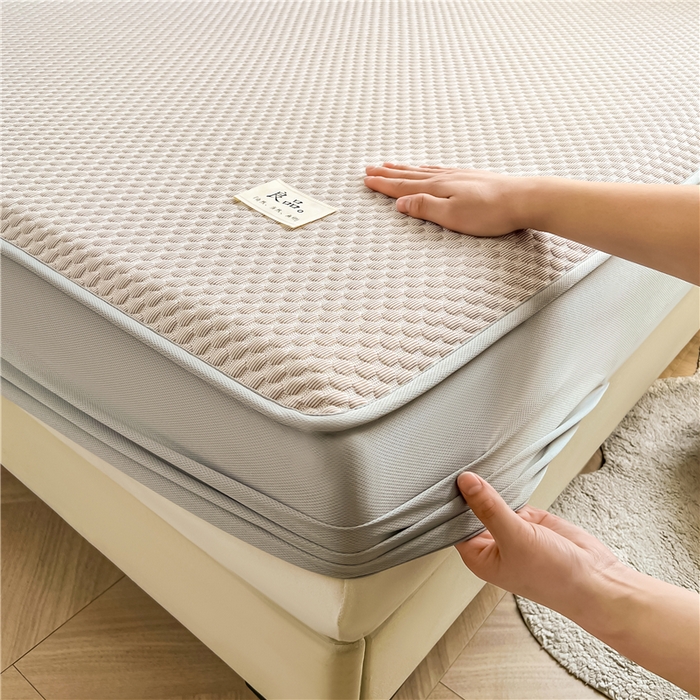 91家纺网 家纺一手货源 找家纺 喜居 2025新款良品风冰豆豆席床笠款凉席凉豆豆席 奶昔咖