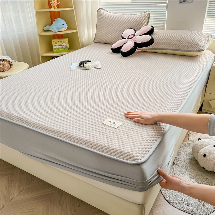 91家纺网 家纺一手货源 找家纺 喜居 2025新款良品风冰豆豆席床笠款凉席凉豆豆席 奶昔咖