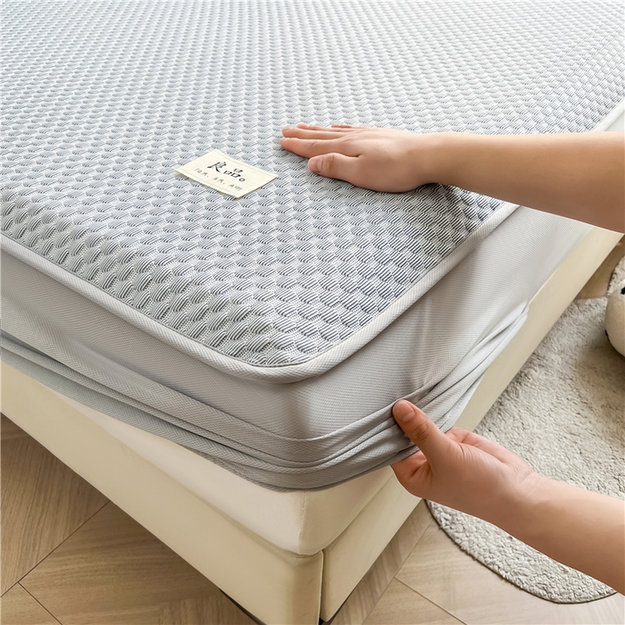 91家纺网 家纺一手货源 找家纺 喜居 2025新款良品风冰豆豆席床笠款凉席凉豆豆席 夏夜蓝