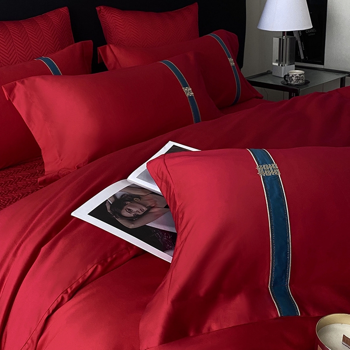 91家纺网 家纺一手货源 找家纺 优悦生活馆 2025新款亲肤婚庆夹棉床盖四件套 缘定