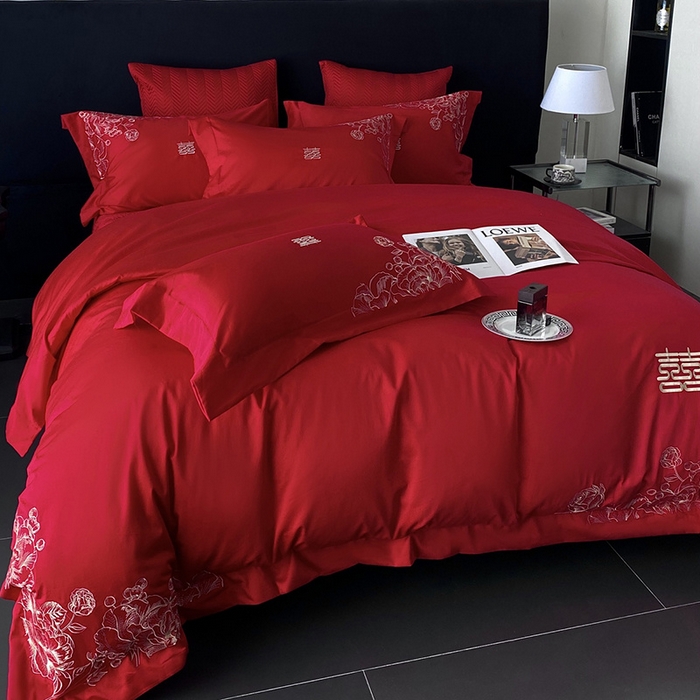 91家纺网 家纺一手货源 找家纺 优悦生活馆 2025新款亲肤婚庆夹棉床盖四件套 喜悦