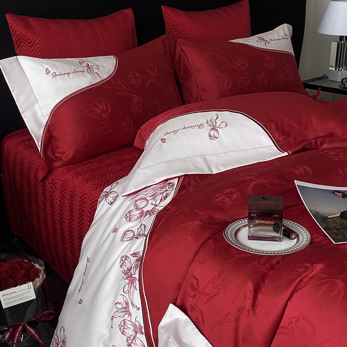 91家纺网 家纺一手货源 找家纺 优悦生活馆 2025新款亲肤婚庆夹棉床盖四件套 心田