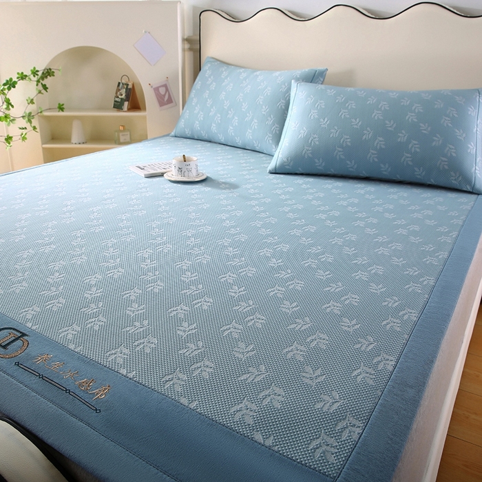 91家纺网 家纺一手货源 找家纺 法莱妮 2025夏季新款A类真凉感丝提花加厚三明治冰豆豆凉席-叶韵系列  叶韵-蓝